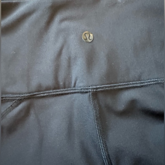 Lululemon mesh/lace leggings - Picture 4 of 5